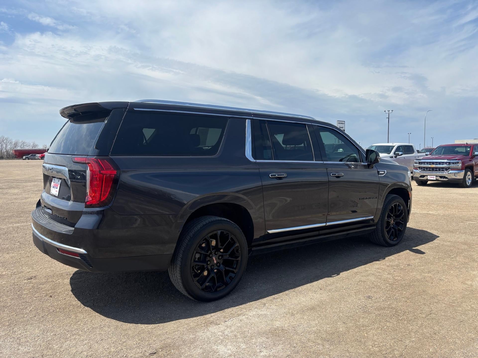 2023 GMC Yukon XL Denali