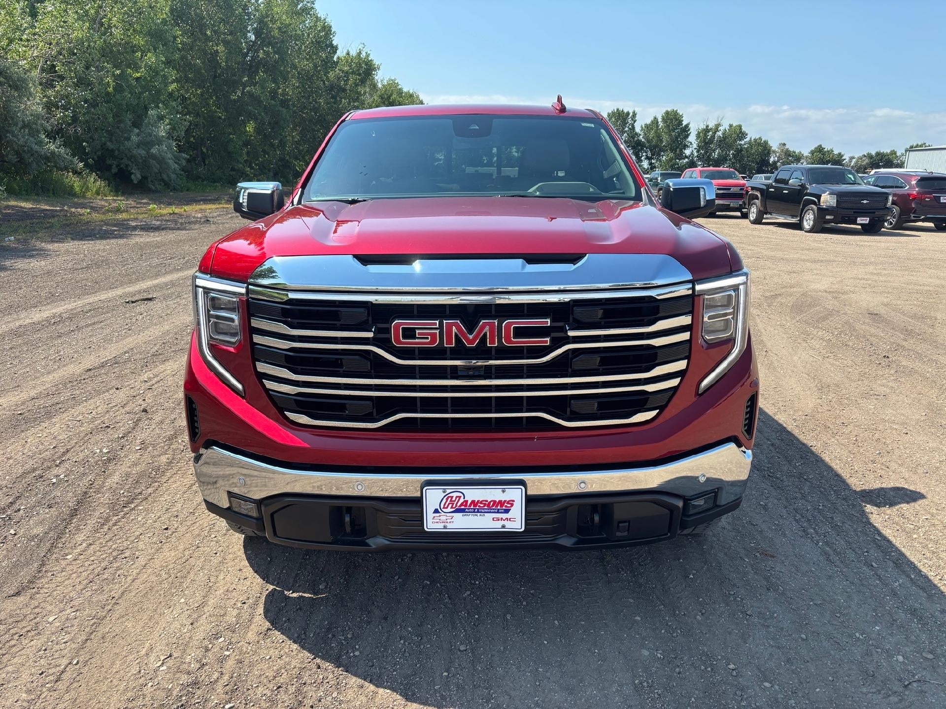 2025 GMC Sierra 1500 SLT