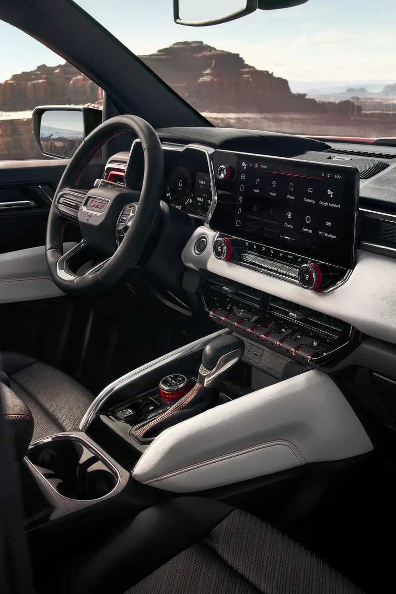 2026 GMC Canyon infotainment system at Hansons GMC in Grafton ND